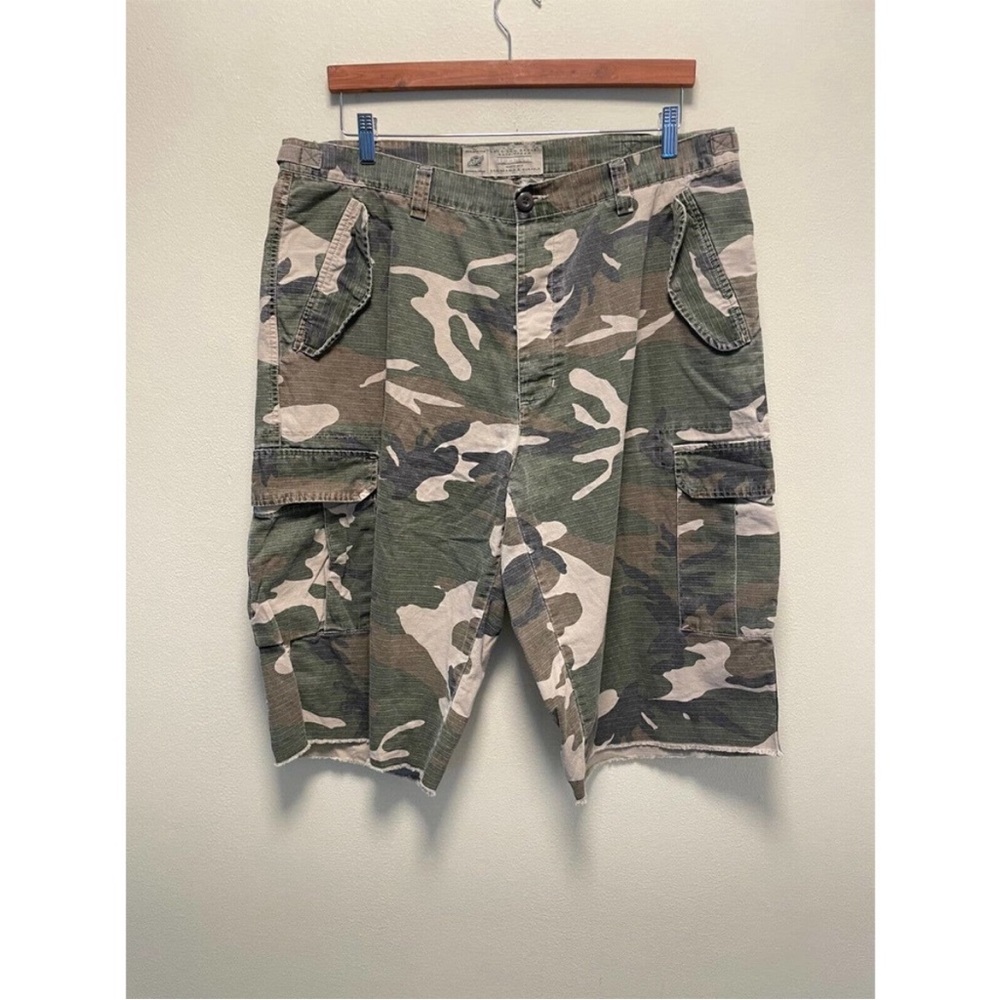 Vintage American Eagle Cargo Shorts 38 Green Camo Button Fly Baggy Distressed
